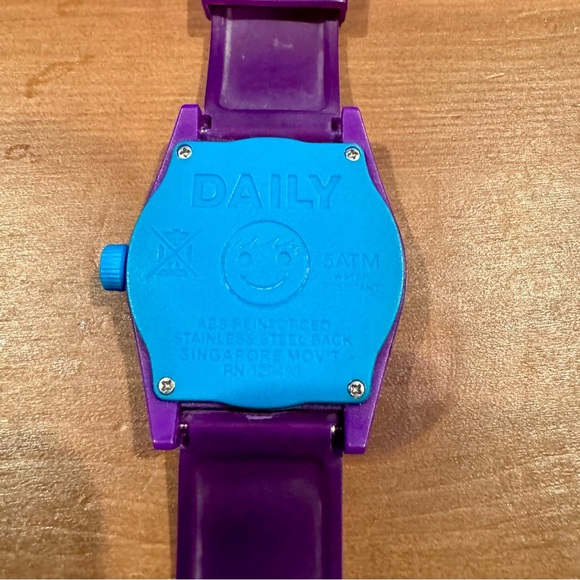Neff “Daily” Watch / Lightly Used - Picture 2 of 4